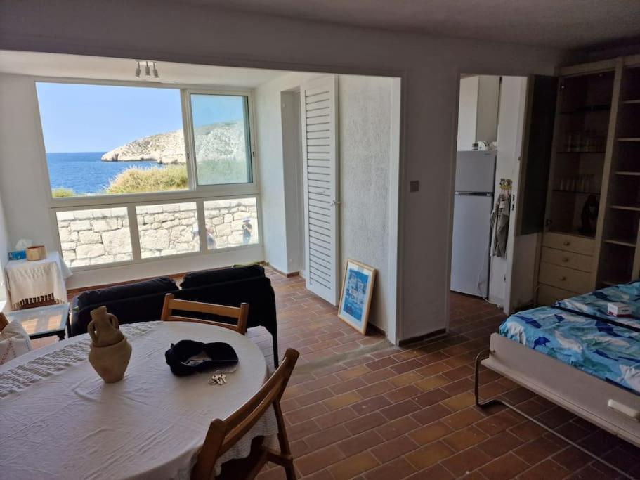 Une Parenthese Au Frioul Marseille Eksteriør billede